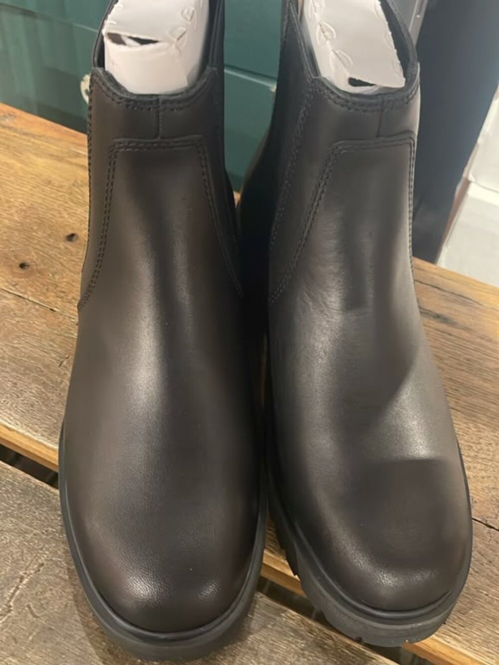 TIMBERLAND WOMEN'S CARNABY ROW MID CHELSEA BOOT BLACK FULL GRAIN A2KC7-W02